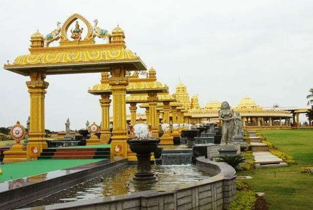 Inside-golden-temple
